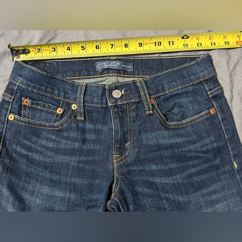 Levi boyfriend jeans 0 short/petite?